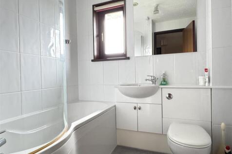 First Floor Bathroom