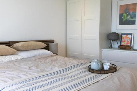 Bedroom: