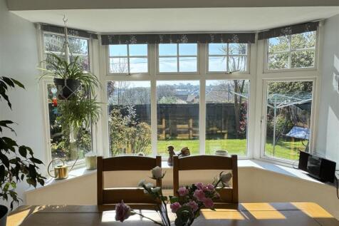 Dining Area View To Rear
