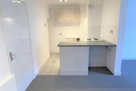 KITCHEN/DINING AREA:
