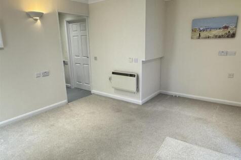 Ground Floor Bedroom/Reception Room