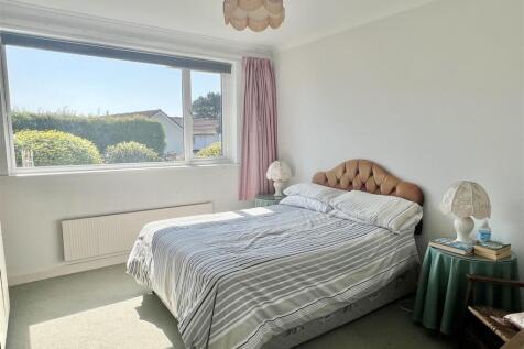 Bedroom: