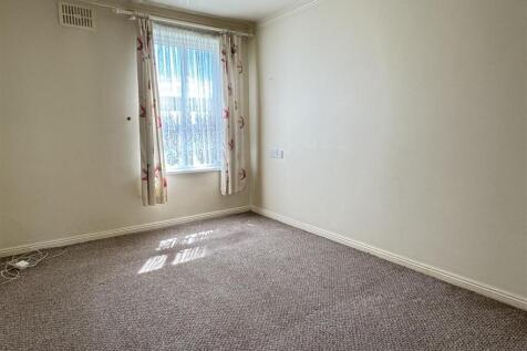 Bedroom: