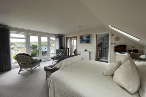 Bedroom: