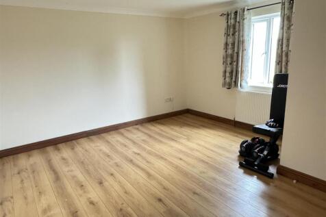 Sitting Room/Bedroom Five
