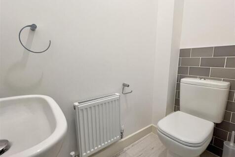 Cloakroom/WC