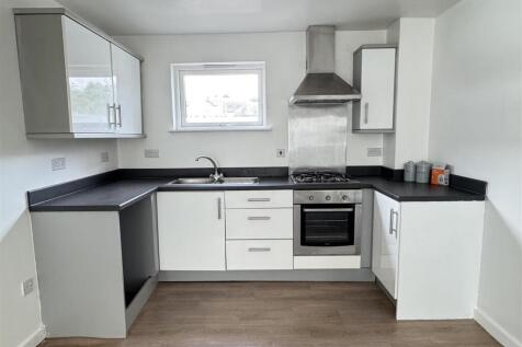 Kitchen Area: