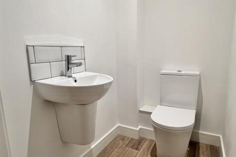 Cloakroom/WC