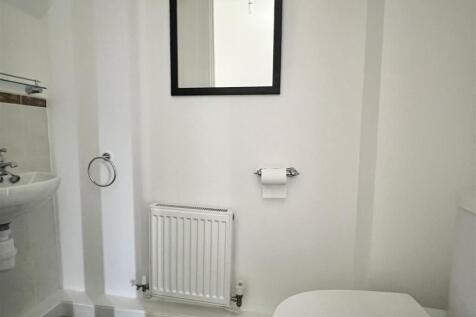 Cloakroom/WC