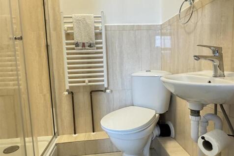 En-Suite Shower