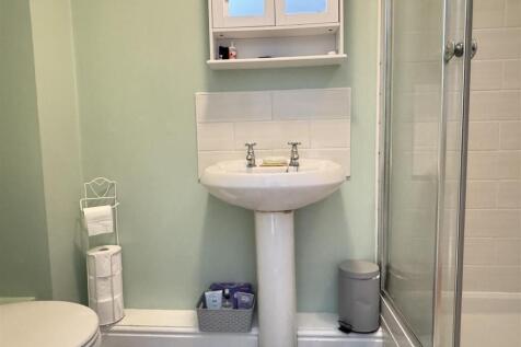 En-Suite Shower