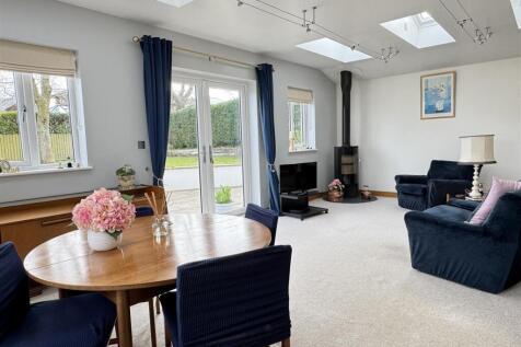 Family/Dining Room