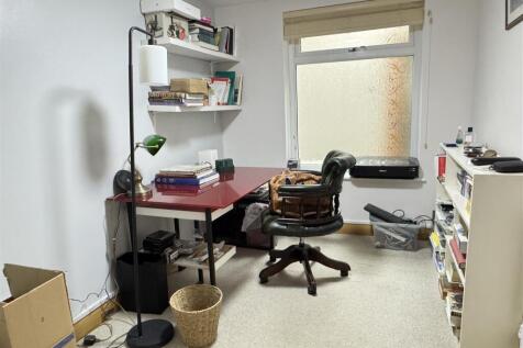 Bedroom Six/Study