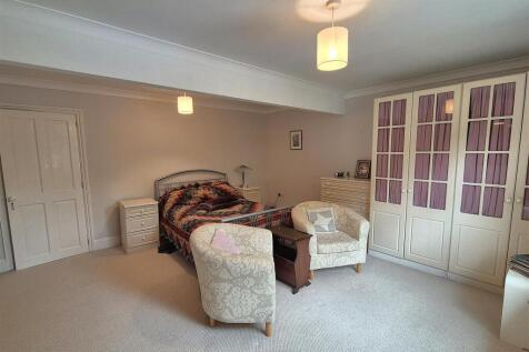 Bedroom 3.jpg