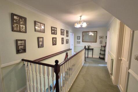 Hallway.jpg