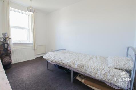 BEDROOM FIVE
