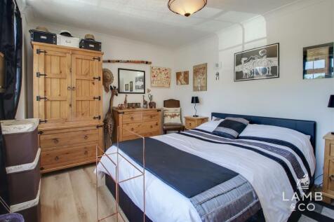 BEDROOM TWO