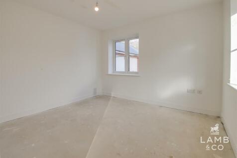 STUDY/DINING ROOM