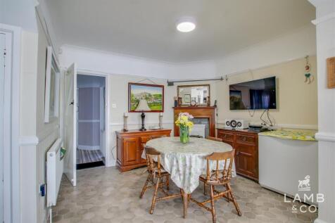 BREAKFAST ROOM