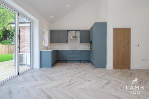 LIVING/KITCHEN/DINING AREA