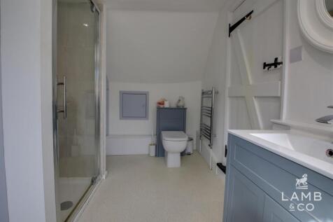 EN SUITE