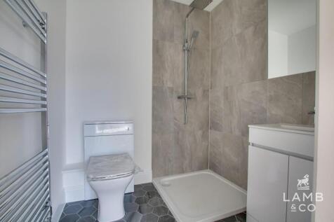 EN SUITE