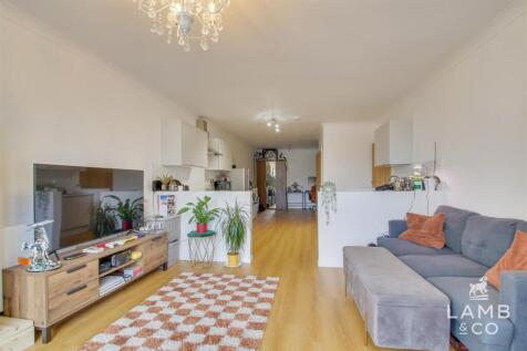 Lounge (Open Plan Area)