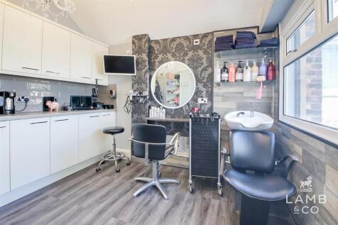 HAIR SALON
