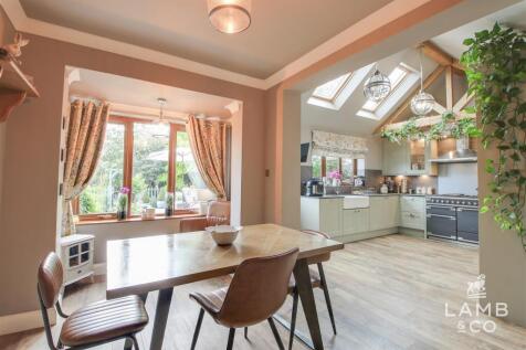 BREAKFAST ROOM