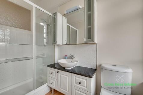 En Suite Shower Room