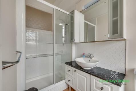 En Suite Shower Room