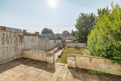 Rear Courtyard &amp; Garden