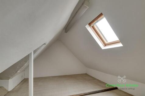 Studio/Loft Room