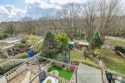 Adjoining Woodlands &amp; Wildlife Walk