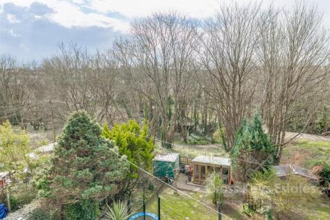 Adjoining Woodlands &amp; Wildlife Walk