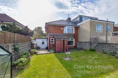 Garden, Garage &amp; Off-Road Parking
