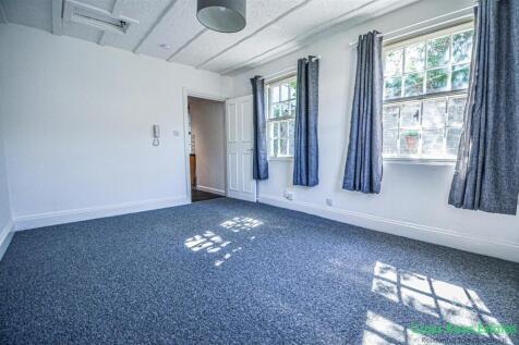 Sitting/Dining Room