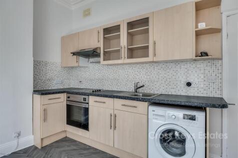Sitting Room/Kitchen