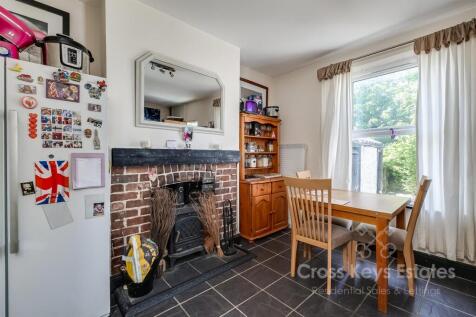 Kitchen/Dining Area