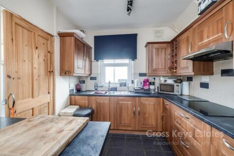 Kitchen/Dining Area