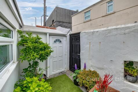 Courtyard Garden