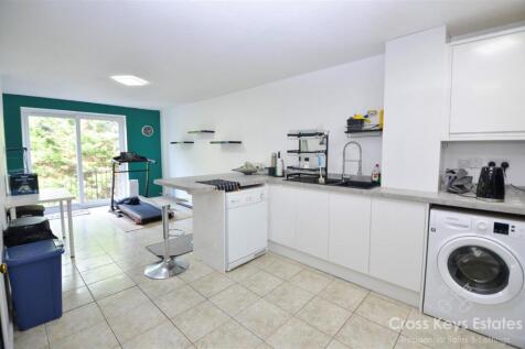Kitchen / Dinner