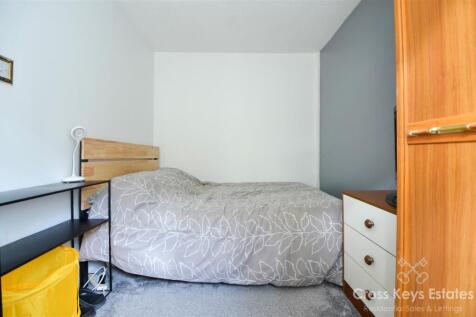 Bedrooms 4