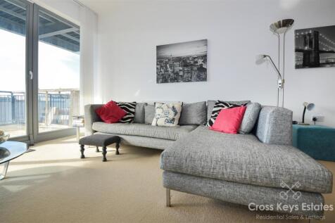 Sitting/Dining Room
