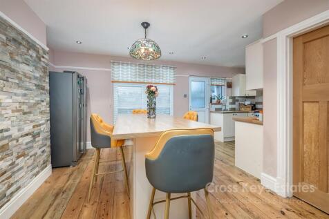 Open Plan Kitchen/Dining Room