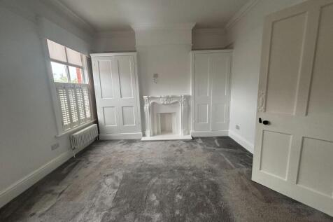 Bedroom 1 (front ) 2