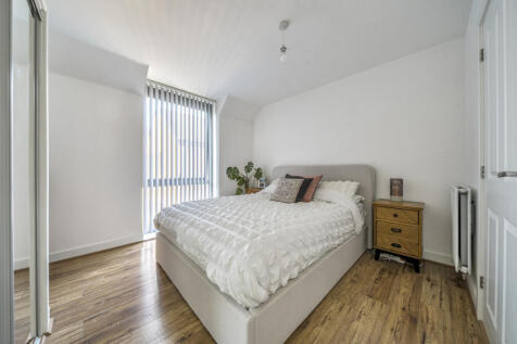 1362531-7-68e5983...