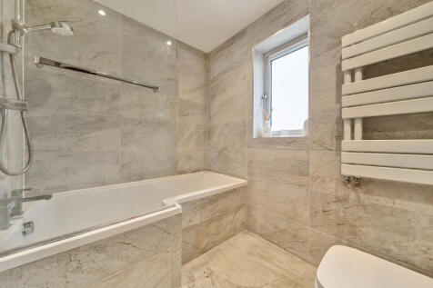 1294796-3-6825e54...