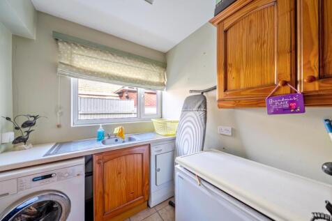 1372341-9-68ff4e866d826