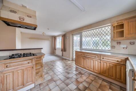 1372520-4-690224e07ac15